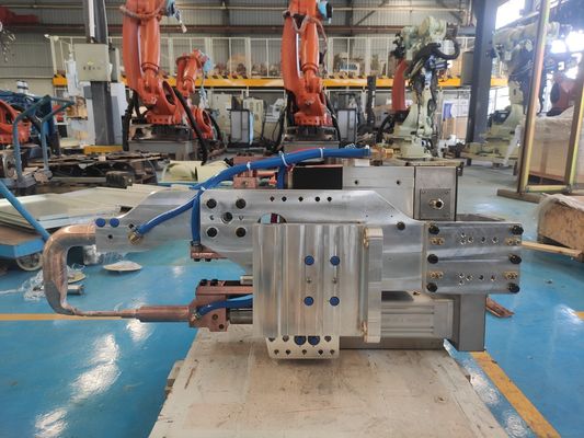 Odporność Automatyczny spawacz Cnc Automatyczny X Typ Roboty Spot Welding Gun Typ C